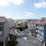 Rent a room of 90 m² in lisbon