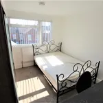 Rent 4 bedroom house in Coventry