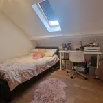 Rent 2 bedroom flat in Wales