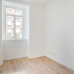 Rent 1 bedroom apartment of 32 m² in Lisbon