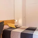 Rent a room of 110 m² in lisbon