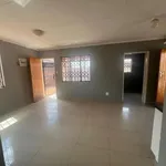 Rent 3 bedroom house of 312 m² in Soweto