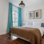 Rent 4 bedroom apartment of 160 m² in Cascais