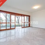 Rent 5 bedroom apartment of 180 m² in Roma