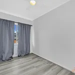 Rent 4 bedroom house in Queanbeyan