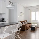 Rent 3 bedroom apartment of 70 m² in Madrid