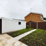 Rent 3 bedroom house in East Staffordshire