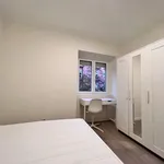 Rent 5 bedroom apartment in Lisbon