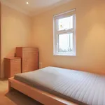 Rent 2 bedroom apartment in Cardiff