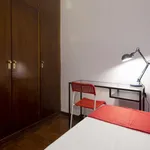 Rent 6 bedroom apartment in Madrid