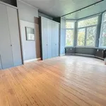 Rent 3 bedroom apartment in Ixelles