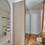 Rent 3 bedroom apartment of 131 m² in Paris