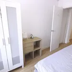 Rent 3 bedroom apartment in Valencia