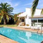 Rent 3 bedroom house of 1300 m² in Marbella