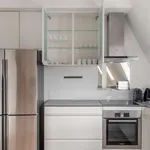 Rent 3 bedroom apartment of 85 m² in paris