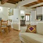 Rent 4 bedroom apartment of 50 m² in Florence