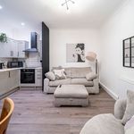 Rent 1 bedroom flat of 1076 m² in Leeds