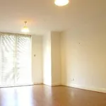 Rent 3 bedroom apartment in London