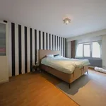 Maison de 800 m² avec 4 chambre(s) en location à Merchtem