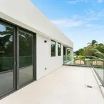 Rent 5 bedroom house of 299 m² in Miami Beach