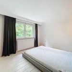 Huur 5 slaapkamer huis van 3700 m² in Uccle