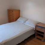 Rent 4 bedroom flat in Wales