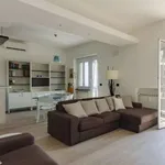 Rent 2 bedroom apartment in genoa