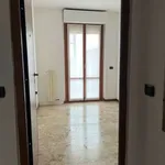 Rent 6 bedroom apartment of 140 m² in Milan