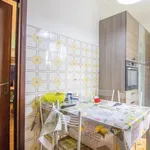 Rent 3 bedroom house of 161 m² in Garbagnate Milanese