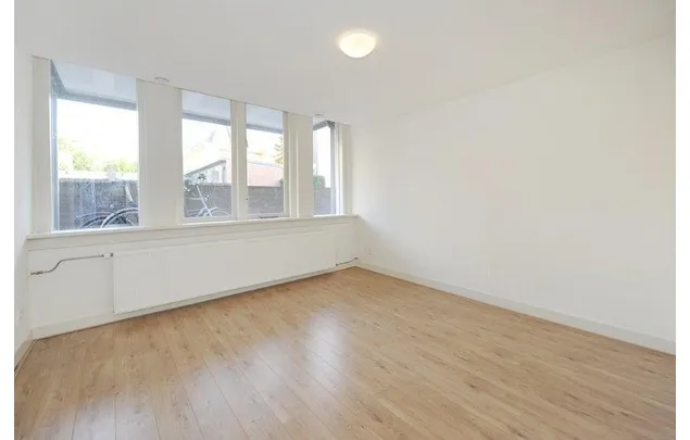 Huur 2 slaapkamer appartement van 75 m² in Zeeheldenkwartier