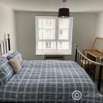 Rent 2 bedroom flat in Aberdeen