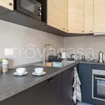 Rent 4 bedroom apartment of 80 m² in Milano