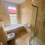 Rent 2 bedroom house in Leeds