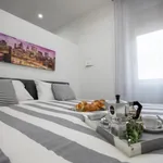 Rent 1 bedroom apartment in Naples