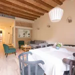 Rent 3 bedroom apartment in barcelona