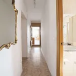 Rent 4 bedroom apartment of 97 m² in barcelona