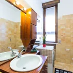 Rent a room of 85 m² in milan