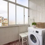 Rent a room of 120 m² in lisbon