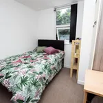 Rent 6 bedroom flat in West Midlands