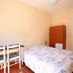 Rent 4 bedroom apartment in Lisbon