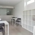 Rent a room of 100 m² in Rio Tinto