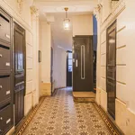 Rent 1 bedroom apartment of 463 m² in Paris