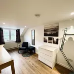 Rent 4 bedroom house in Edinburgh  City Centre