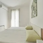 Rent 3 bedroom apartment in Barcelona