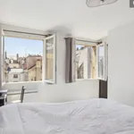 Rent 2 bedroom apartment of 39 m² in Paris