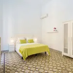 Alquilo 4 dormitorio apartamento de 115 m² en Málaga