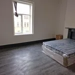 Rent 4 bedroom flat in Yorkshire And The Humber