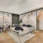 Appartement de 60 m² avec 3 chambre(s) en location à Paris