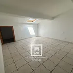 Rent 3 bedroom apartment in Néfiach