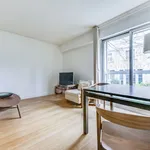 Rent 1 bedroom apartment of 603 m² in Paris